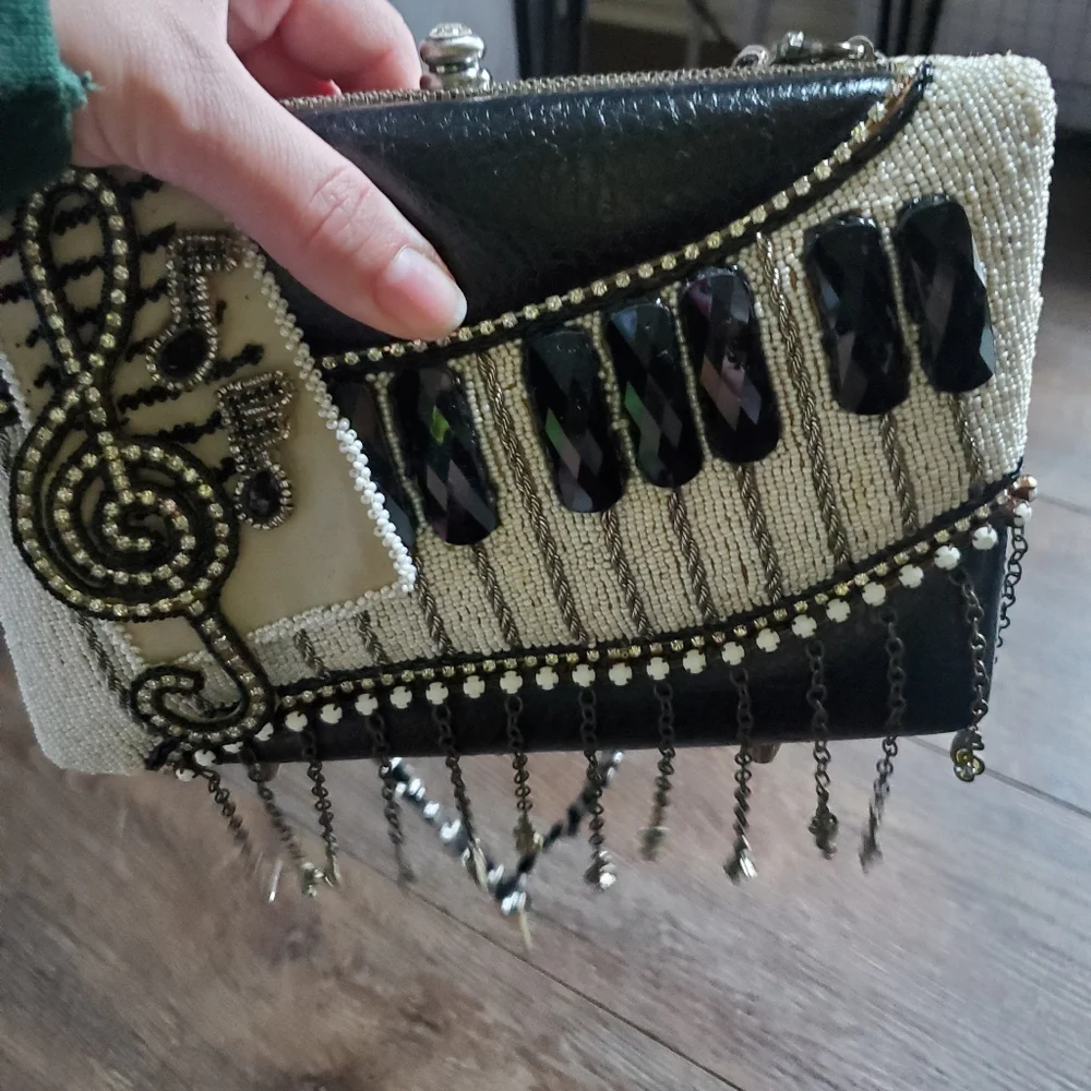 Mary Frances Piano Clutch - Picture 4 of 8